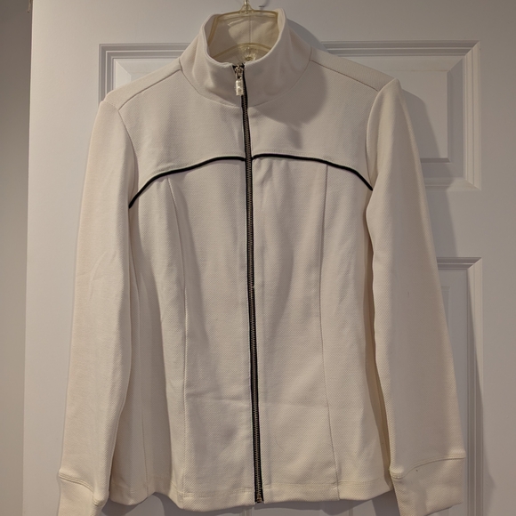 Anne Klein Lightweight Zip-Front Jacket with Black Piping Pique Knit - Picture 2 of 15